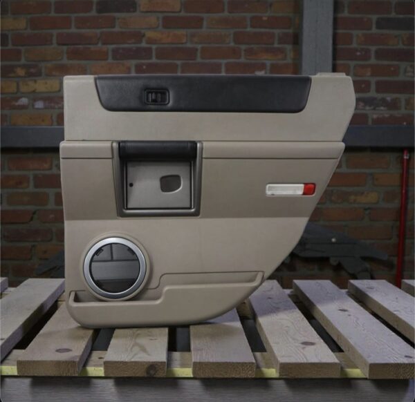 79b123b5-c4ff-48b2-8bb8-3891f9dda339 2003-2007 Hummer H2 Door Panels