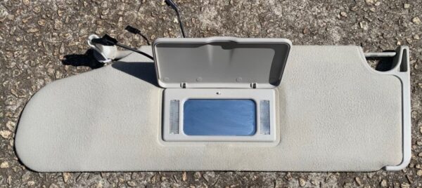 2003-2009 Hummer H2 Sun Visor